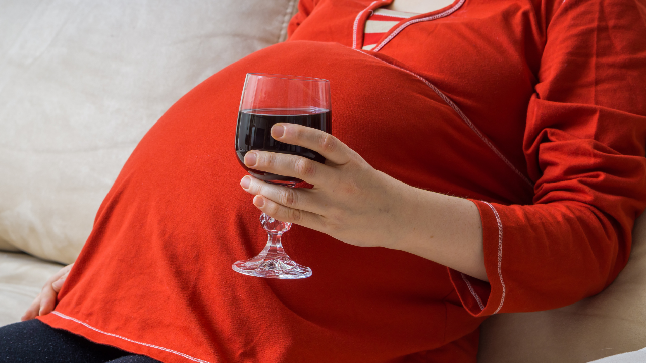 Alcohol Use in Pregnancy - Mother Baby Daddy